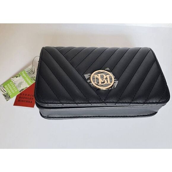 NWT BADGLEY MISCHKA Small Camera Crossbody Bag Black With Circle Logo MSRP$69 - Picture 6 of 15